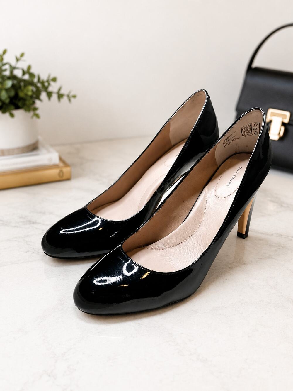 LANDS' END Black Patent Leather Almond Toe Pumps Heels 8.5 Career Office